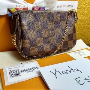 Louis Vuitton Mini pochette NEW!!!!